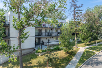 355 5th Ave NE in Calgary, AB - Building Photo - Primary Photo