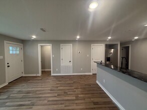 32 Hiland Pl-Unit -Unit B in Benton, AR - Building Photo - Building Photo