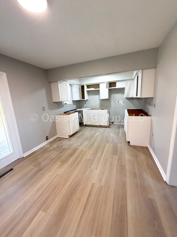 9577 OH-104 in Orient, OH - Building Photo - Building Photo