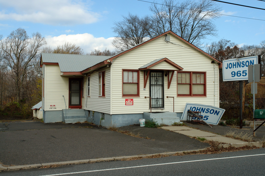 965 Lincoln Hwy in Morrisville, PA - Building Photo