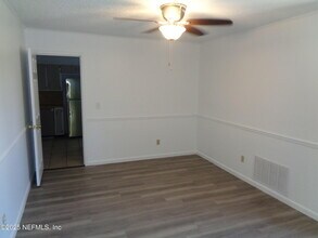 812 Maplewood Ln in Orange Park, FL - Building Photo - Building Photo