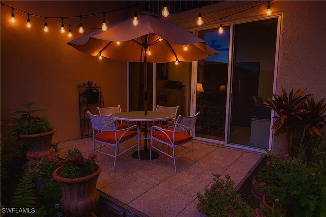 1051 Foxfire Ln in Naples, FL - Building Photo - Building Photo