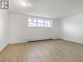 165 Colborne Ave in Richmond Hill, ON - Building Photo - Building Photo