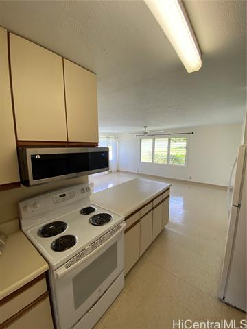 property at 1553 Glen Ave