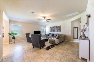 1616 Portchester Castle Path in Pflugerville, TX - Building Photo - Building Photo