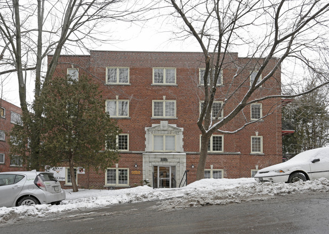 3450 Ridgewood in Montréal, QC - Building Photo - Building Photo