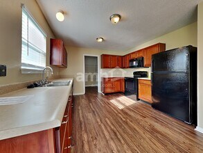 14182 Calming Waters in Fishers, IN - Building Photo - Building Photo