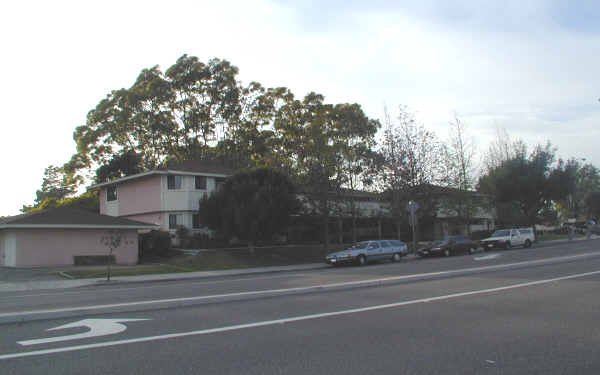 1155-1161 Johnson in Ventura, CA - Foto de edificio - Building Photo