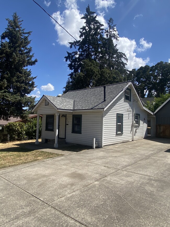 930 Electric Ave SE in Salem, OR - Building Photo - Building Photo