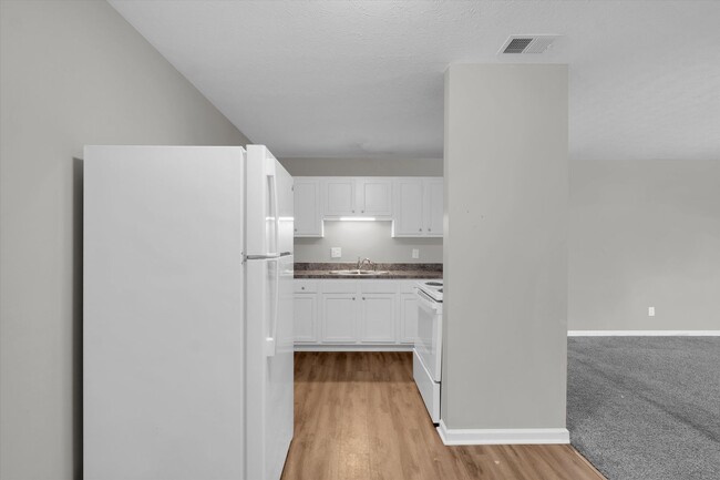 property at 421 Poplar Level Ct