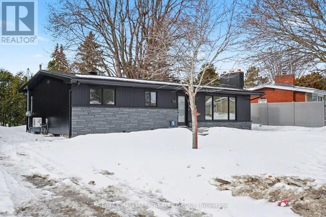 property at 52 Glenridge Rd