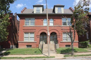 3643 Shenandoah Ave in St. Louis, MO - Building Photo