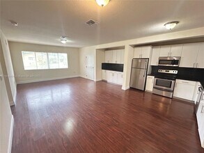 2931 Sheridan Ave in Miami Beach, FL - Building Photo - Building Photo