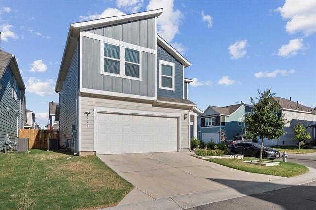 property at 3007 Salvidar Bend