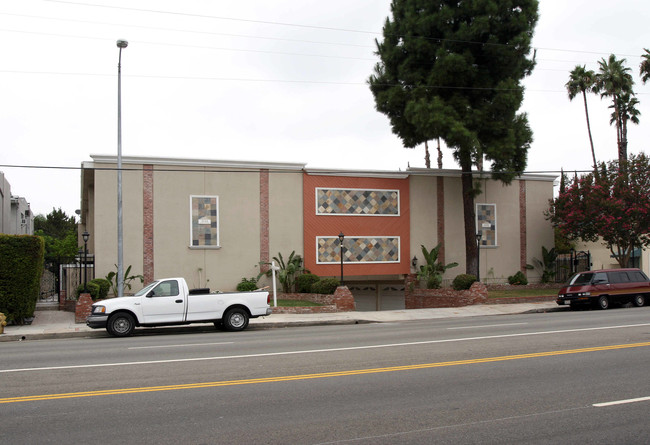 14144-14148 Burbank Blvd in Sherman Oaks, CA - Building Photo - Building Photo