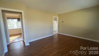 715 Tom Hunter Rd in Charlotte, NC - Building Photo - Building Photo