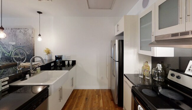 907 S Broadway in Los Angeles, CA - Building Photo - Building Photo