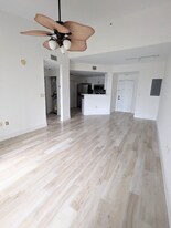 1805 N Flagler Dr in West Palm Beach, FL - Building Photo