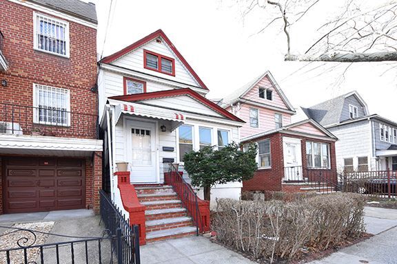 83-08 Dongan Ave in Queens, NY - Building Photo - Building Photo