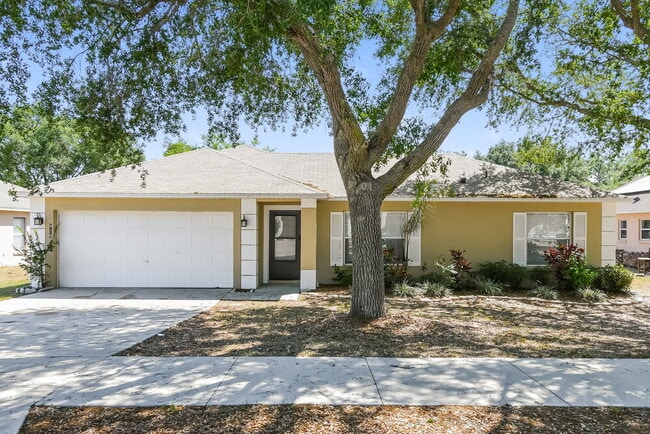 property at 926 Willow Run St