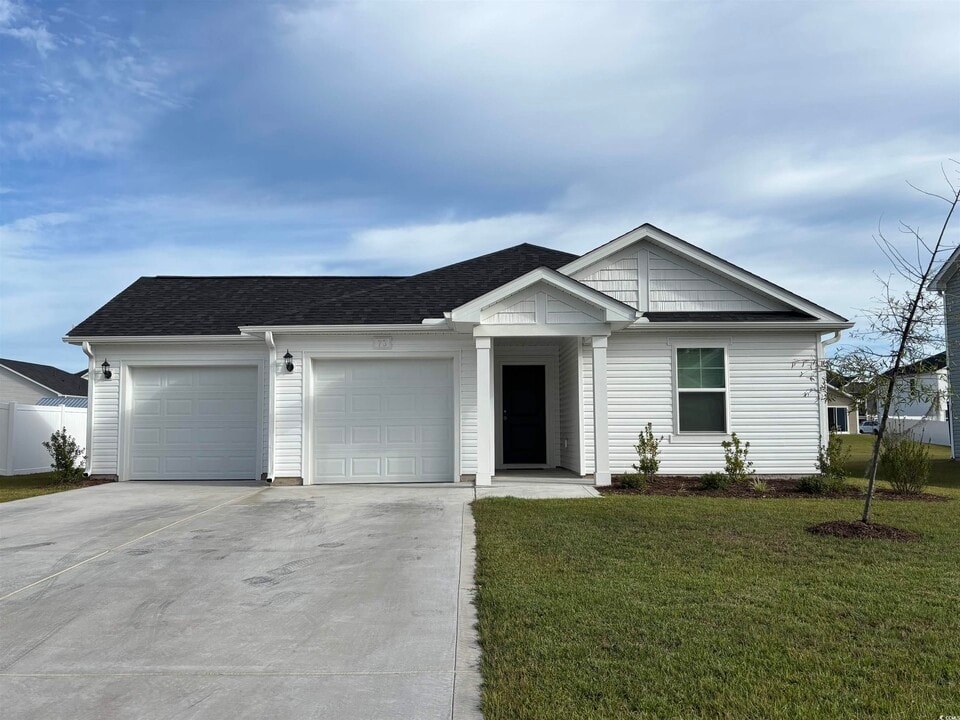 73 Cpe Pt Dr in Conway, SC - Building Photo
