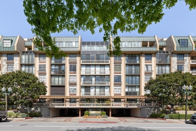 property at 555 Laurel Ave