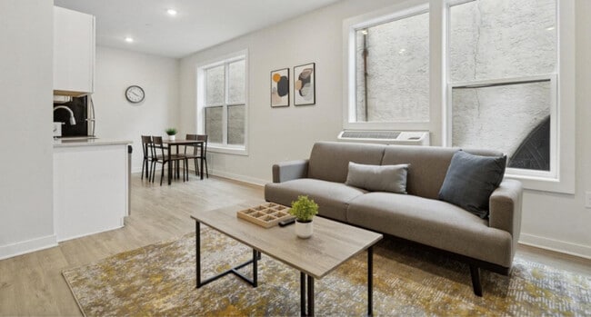 1522 W Girard Ave in Philadelphia, PA - Building Photo - Building Photo