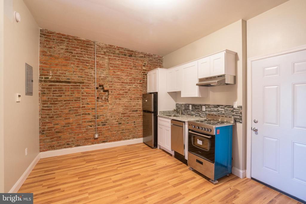 1126 E Passyunk Ave-Unit -UNIT 5 in Philadelphia, PA - Building Photo