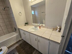 11211 East Bay Rd in Gibsonton, FL - Building Photo - Building Photo