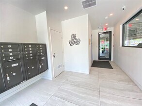 1950 Fletcher St in Hollywood, FL - Building Photo - Building Photo