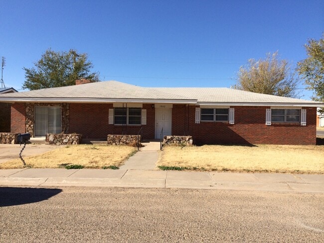 property at 1802 S Avenue A