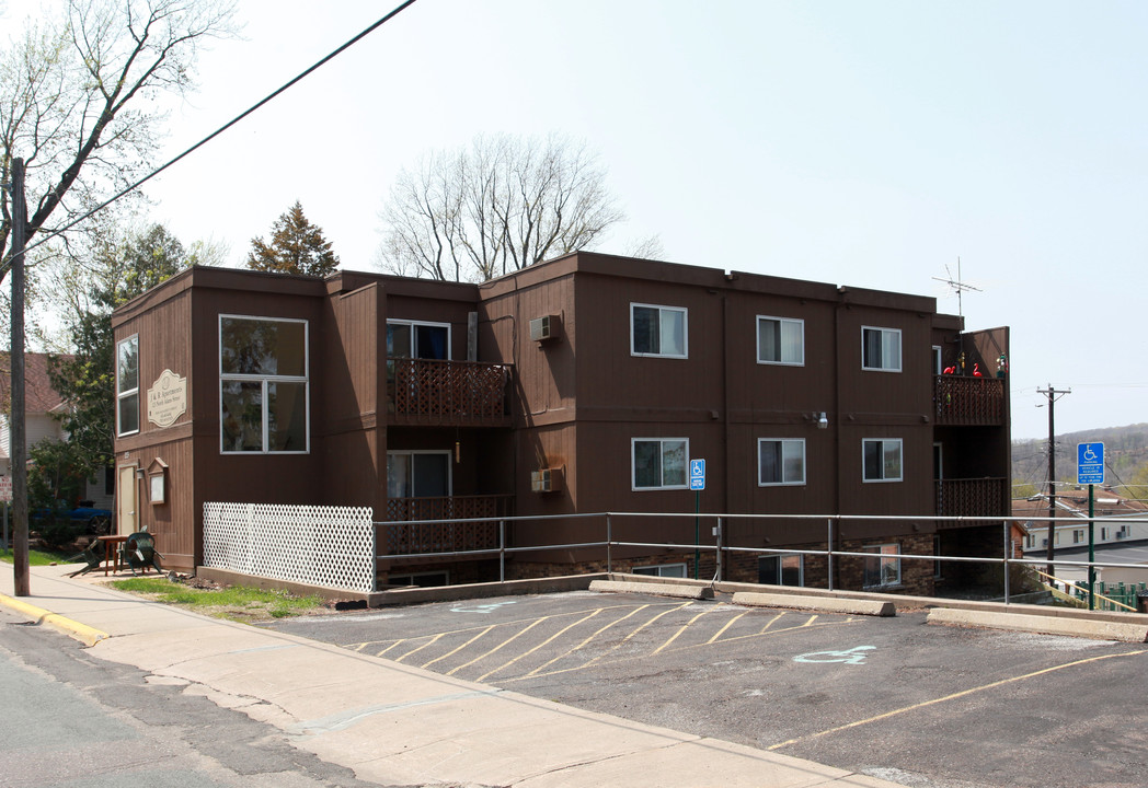 j & R Apartments in Saint Croix Falls, WI - Building Photo