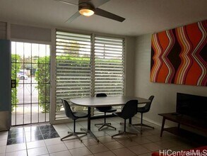 3810 Leahi Ave in Honolulu, HI - Building Photo - Building Photo