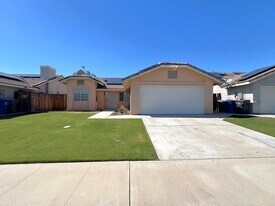 3105 Silver Spur Way in Bakersfield, CA - Building Photo