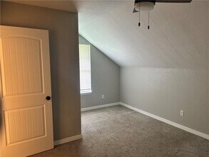 1970 E Peppervine Dr in Fayetteville, AR - Building Photo - Building Photo