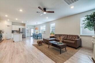 125 Cupreata Ln in Leander, TX - Building Photo - Building Photo