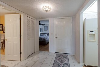 5609 Sheffield Greene Cir in Sarasota, FL - Building Photo - Building Photo