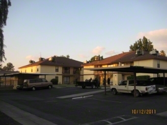 South Chester Apartments in Bakersfield, CA - Building Photo - Building Photo