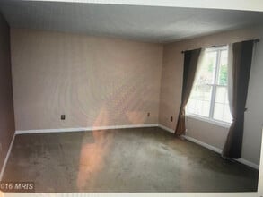 39318 Summit Hill Dr in Mechanicsville, MD - Building Photo - Building Photo