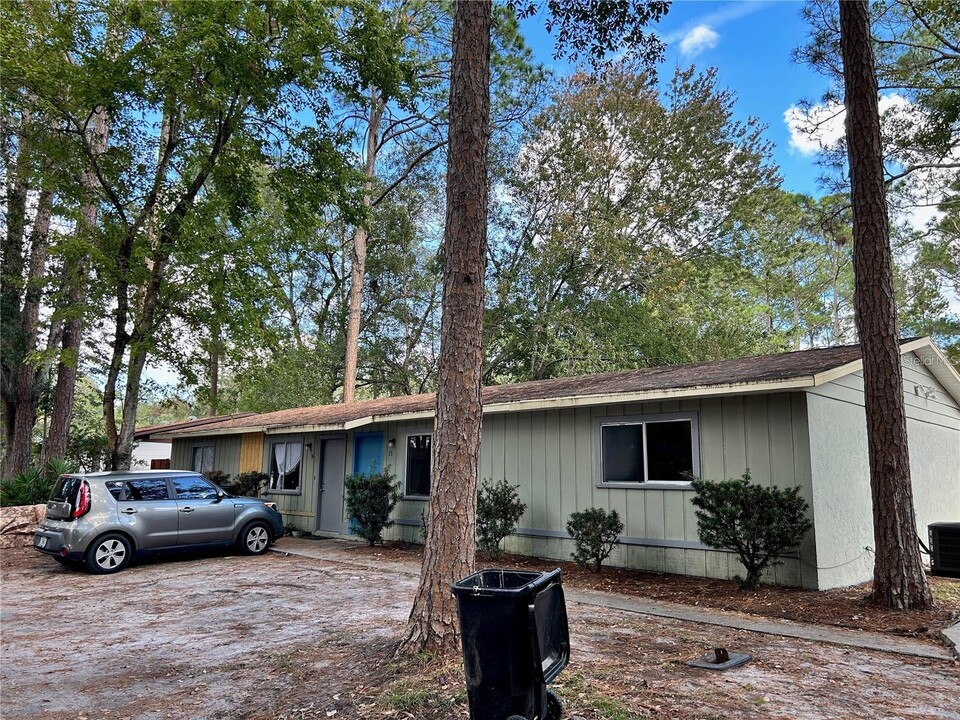 2114 NW 55th Blvd in Gainesville, FL - Building Photo