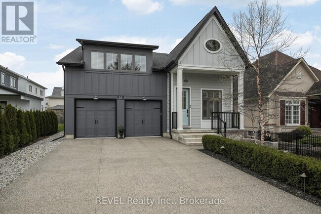 1 Bay Berry Ln in Niagara-On-The-Lake, ON - Building Photo - Building Photo