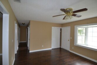 26 Dogwood St in Hinesville, GA - Building Photo - Building Photo
