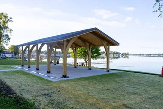 7405 Lake Shore Dr in Cedar Lake, IN - Building Photo - Building Photo