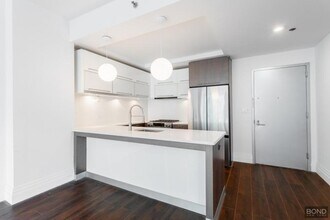 214 N 11th St in Brooklyn, NY - Building Photo - Building Photo