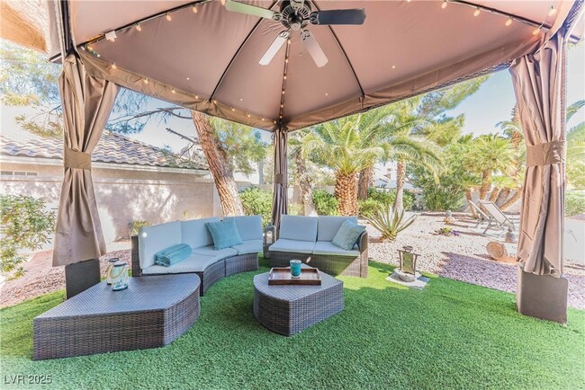 property at 2220 Diamond Bar Dr