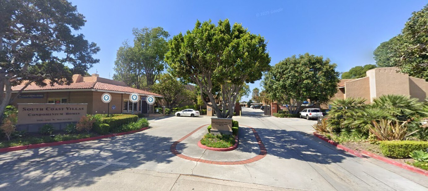 1101 West Macarthur Boulevard, Unit 205 in Santa Ana, CA - Foto de edificio