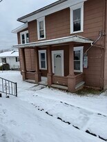 713 N 8th Ave in Paden City, WV - Building Photo