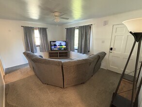 22 Savannah St in Westover, WV - Building Photo - Building Photo