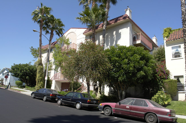 102 S Manhattan Pl in Los Angeles, CA - Building Photo - Building Photo