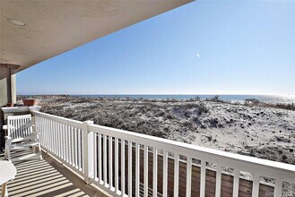 1051 Oceanfront in Long Beach, NY - Building Photo - Building Photo